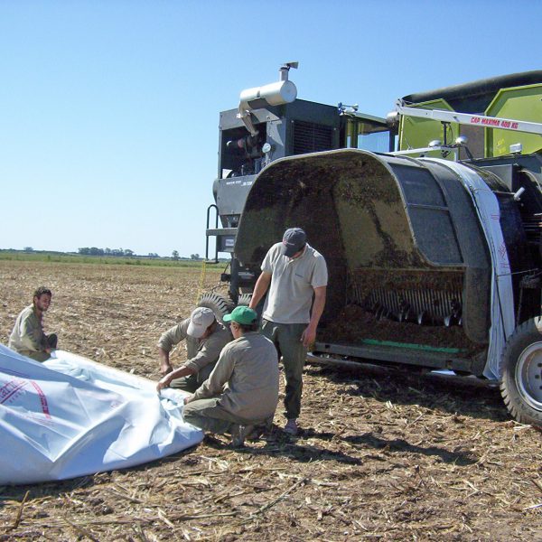 Insumos_bolsas-Inoculantes_FOTO_(1)